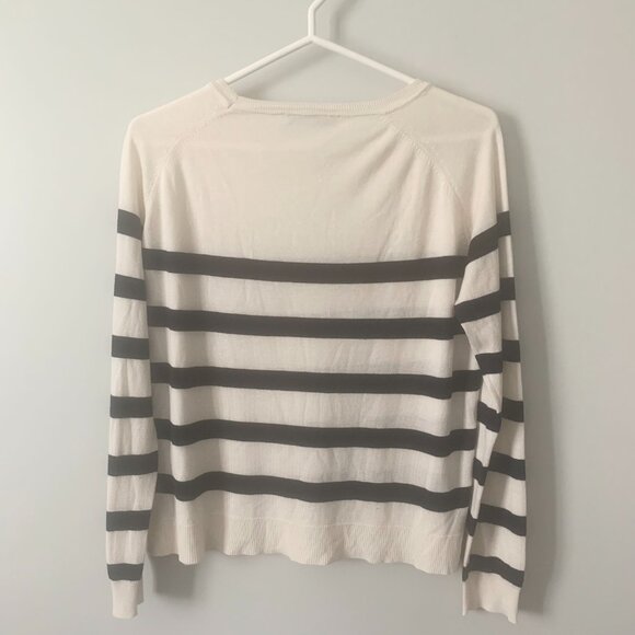 Zara fine knit striped sweater crew neck Size medium light cream & black stripes - Picture 5 of 10